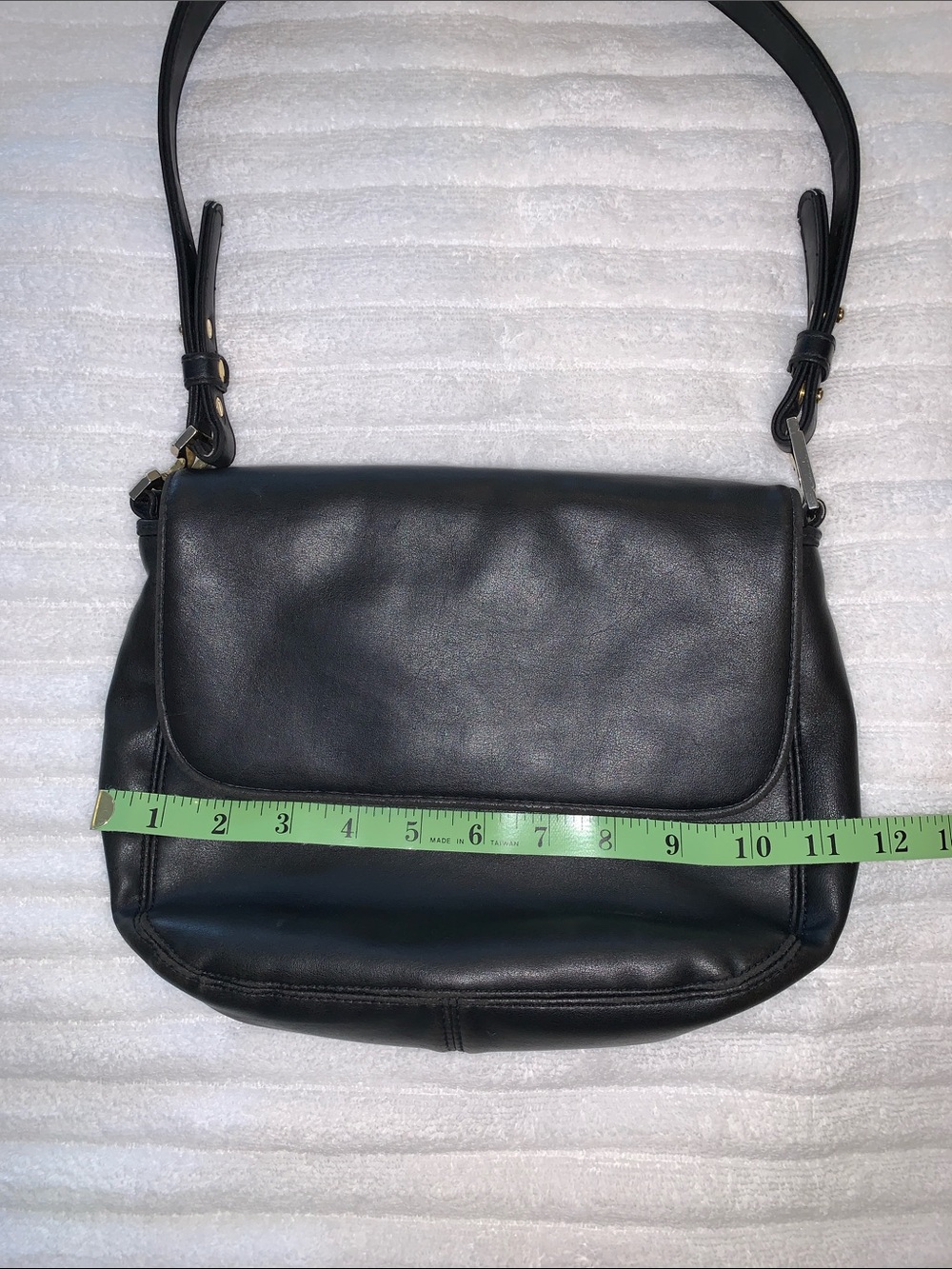 Y2K Liz Claiborne Black Leather Shoulder Bag with Silver Toned  Hardware - Picture 7 of 13